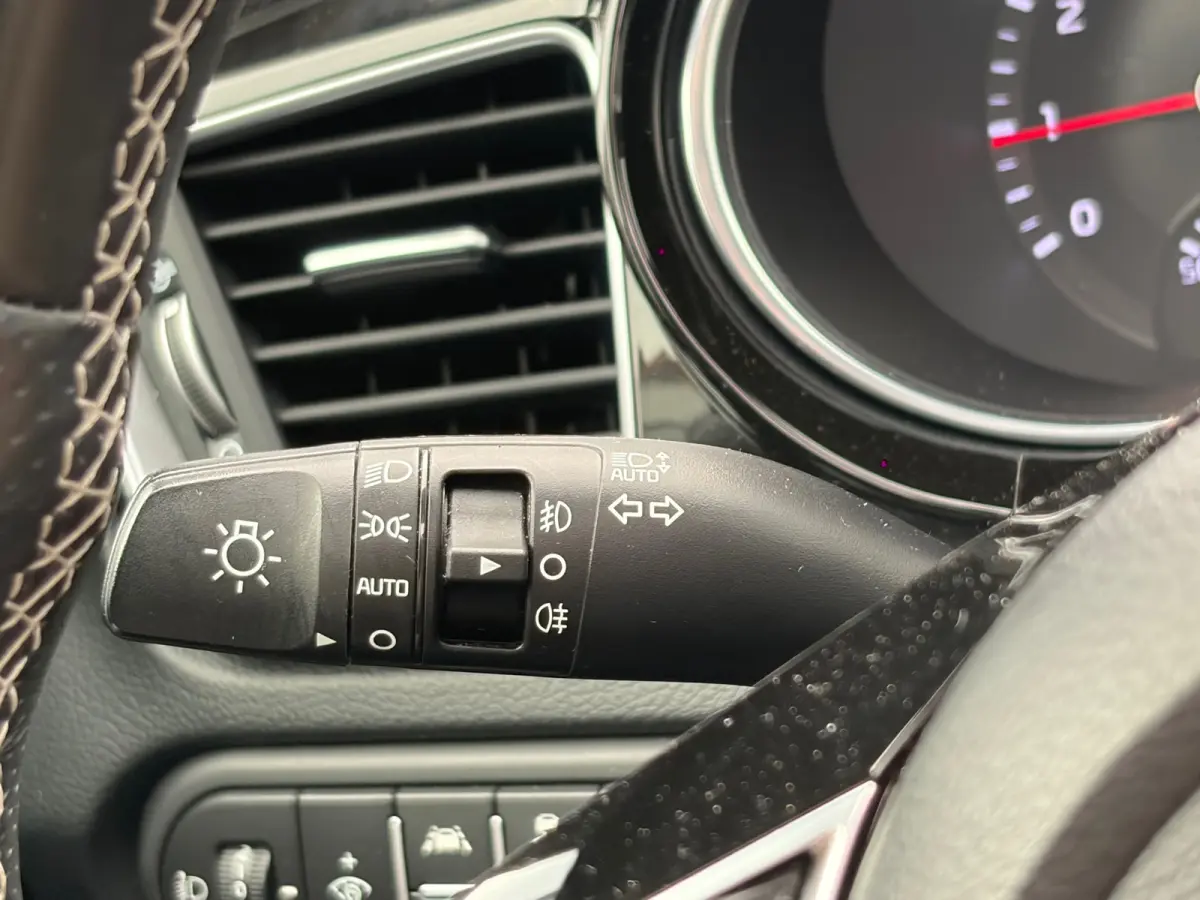 1.0 T-GDi GT-Line Edition, Panoramadak,Apple Carplay/Android,Navigatie