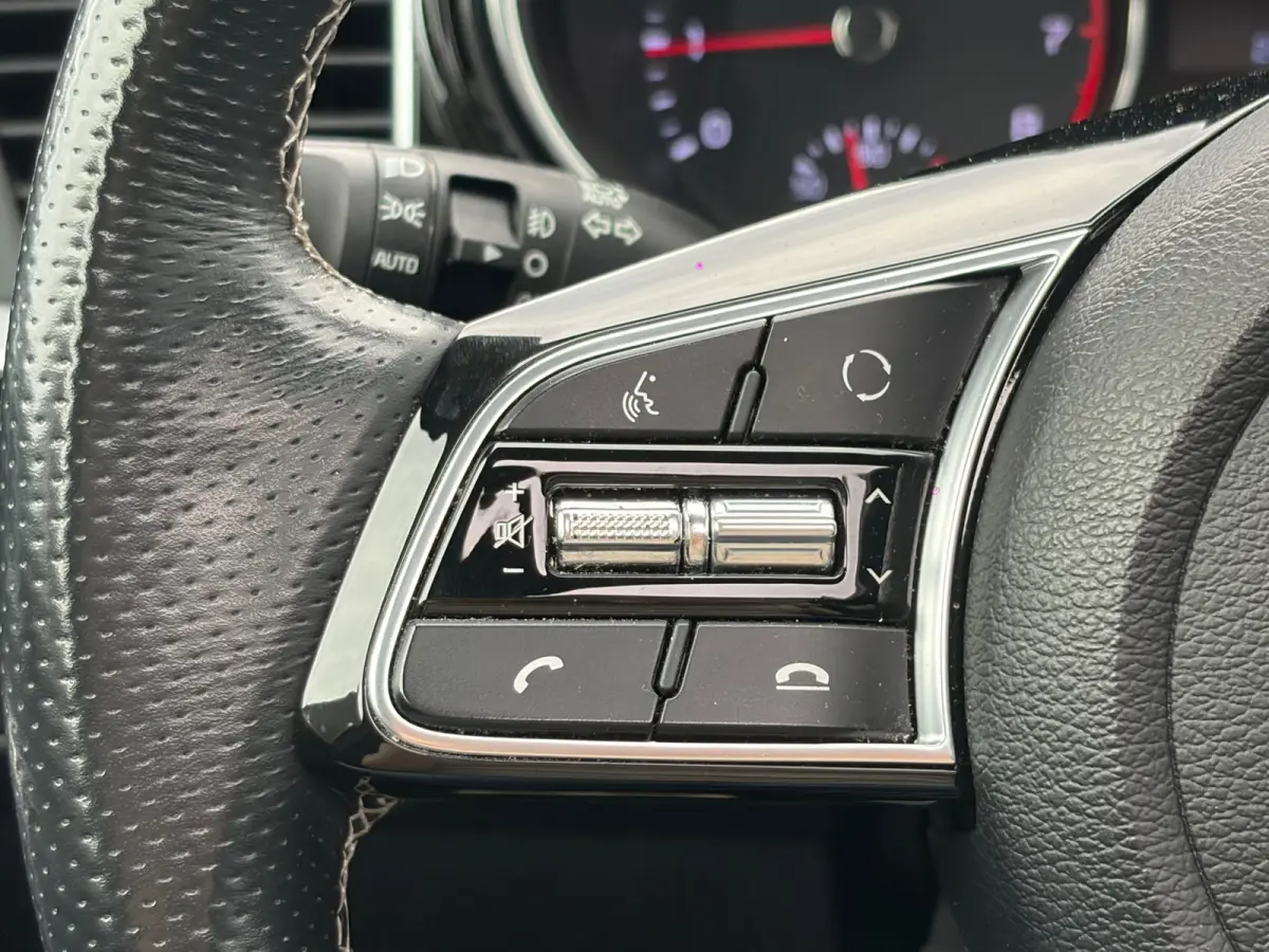 1.0 T-GDi GT-Line Edition, Panoramadak,Apple Carplay/Android,Navigatie