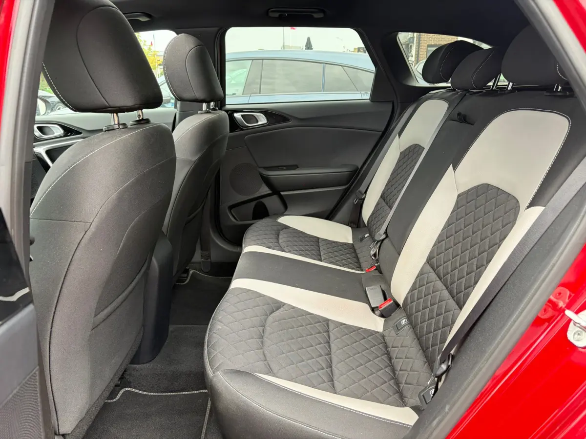 1.0 T-GDi GT-Line Edition, Panoramadak,Apple Carplay/Android,Navigatie