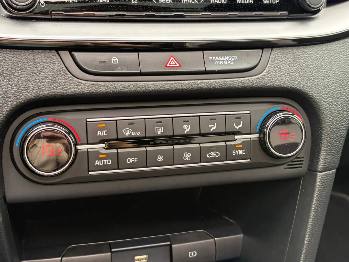 1.0 T-GDi GT-Line Edition, Panoramadak,Apple Carplay/Android,Navigatie