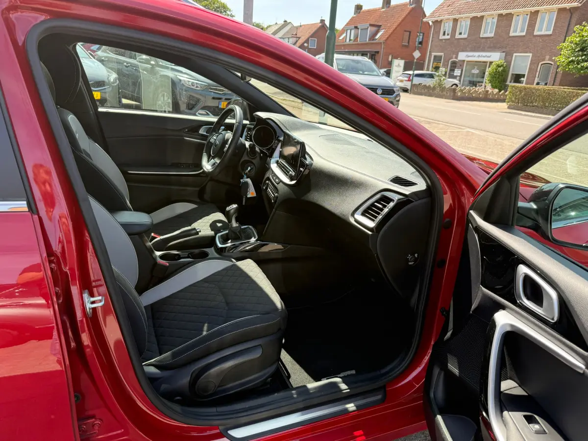 1.0 T-GDi GT-Line Edition, Panoramadak,Apple Carplay/Android,Navigatie