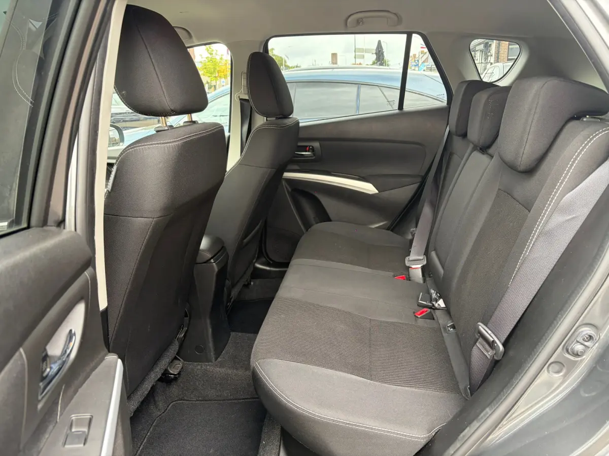 1.0 Boosterjet Exclusive, Stoelverwarming,Navigatie,Trekhaak,Achteruitrij camera