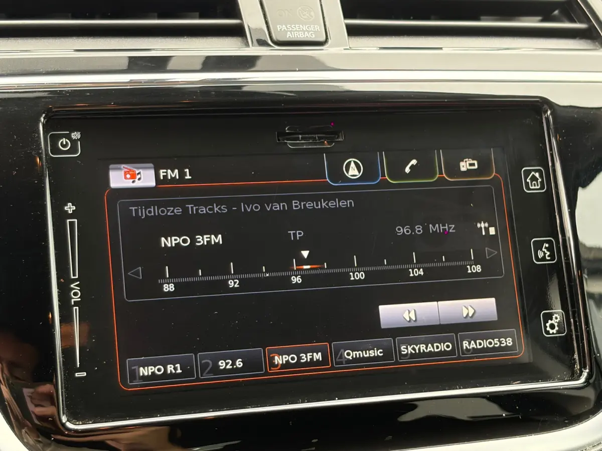 1.0 Boosterjet Exclusive, Stoelverwarming,Navigatie,Trekhaak,Achteruitrij camera