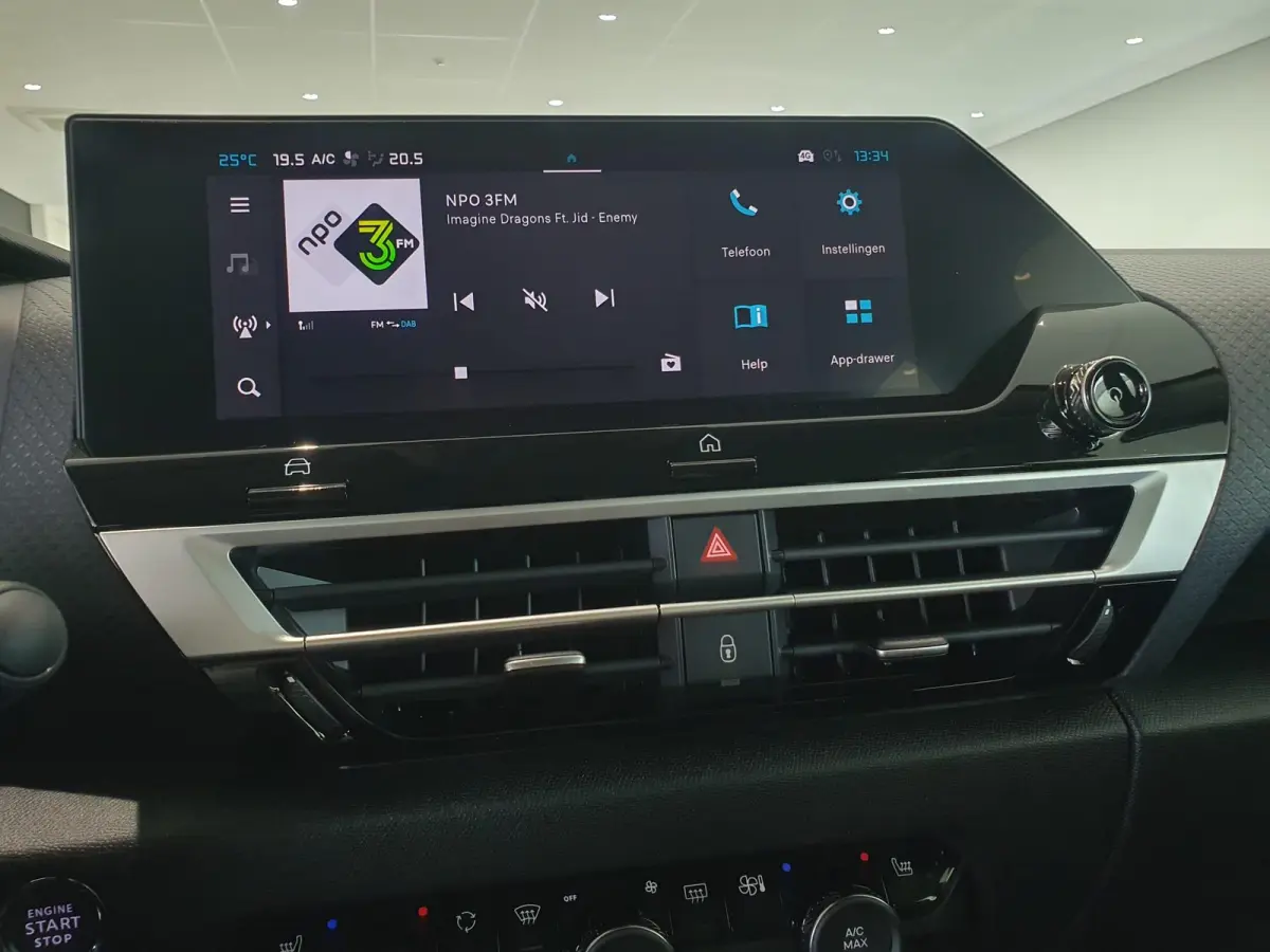 Business 156pk Extended range 54 kWh Climate Control | Verwarmde Voorstoelen | Voorruit Verwarmd | Full Map Navigatie | Apple Carplay / Android Auto | Bekleding Half Leder | Direct uit Voorr