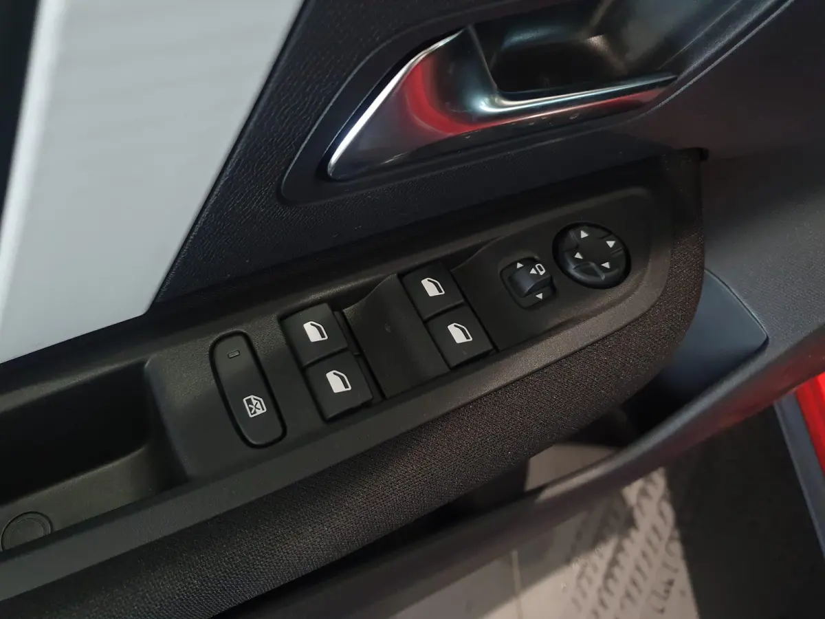 Business 156pk Extended range 54 kWh Climate Control | Verwarmde Voorstoelen | Voorruit Verwarmd | Full Map Navigatie | Apple Carplay / Android Auto | Bekleding Half Leder | Direct uit Voorr