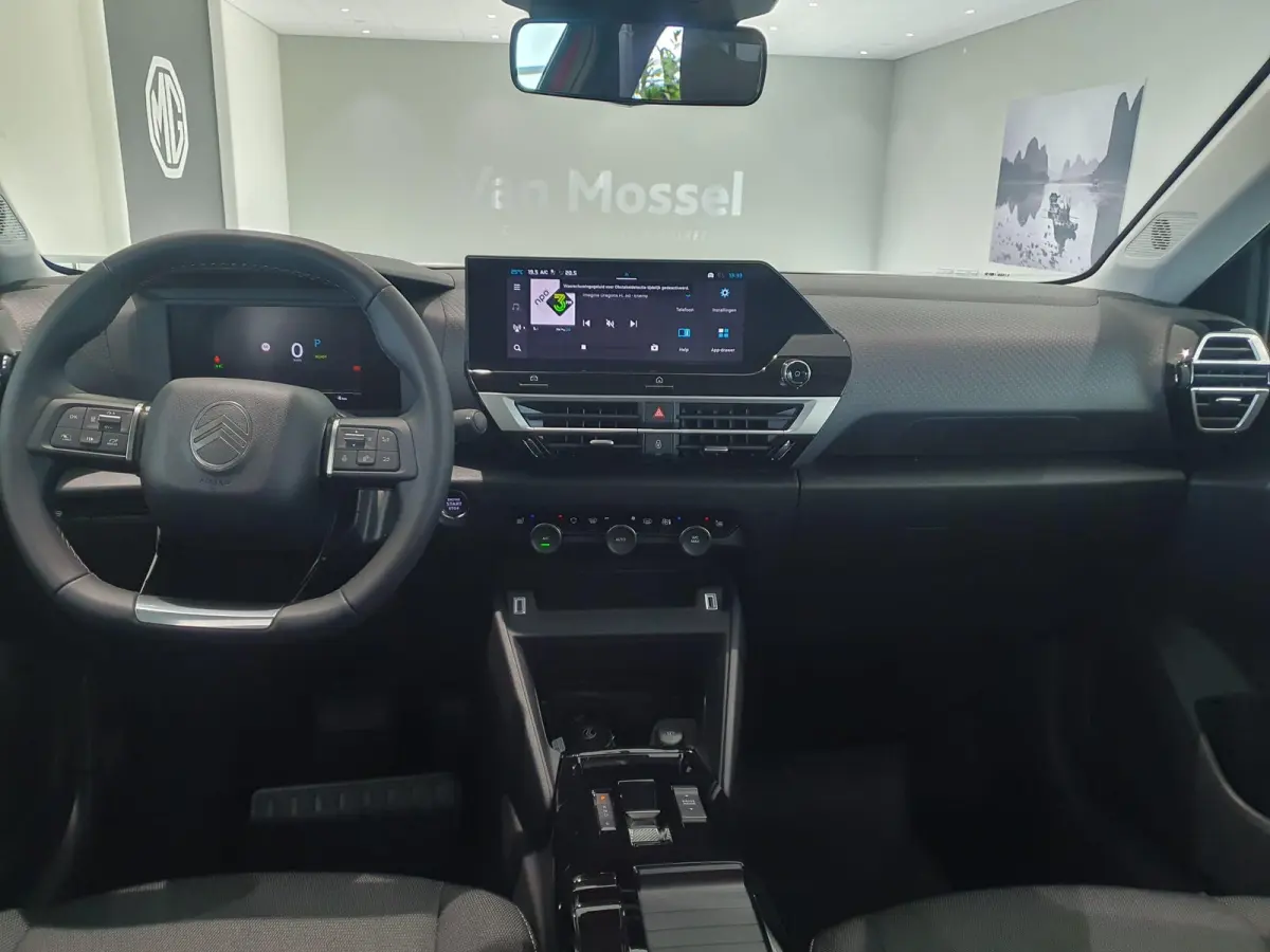 Business 156pk Extended range 54 kWh Climate Control | Verwarmde Voorstoelen | Voorruit Verwarmd | Full Map Navigatie | Apple Carplay / Android Auto | Bekleding Half Leder | Direct uit Voorr