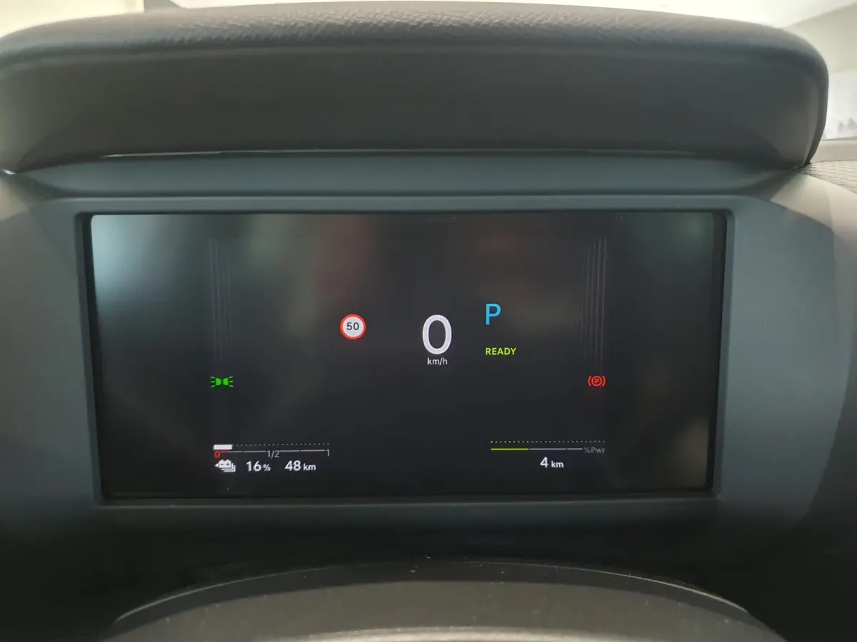 Business 156pk Extended range 54 kWh Climate Control | Verwarmde Voorstoelen | Voorruit Verwarmd | Full Map Navigatie | Apple Carplay / Android Auto | Bekleding Half Leder | Direct uit Voorr