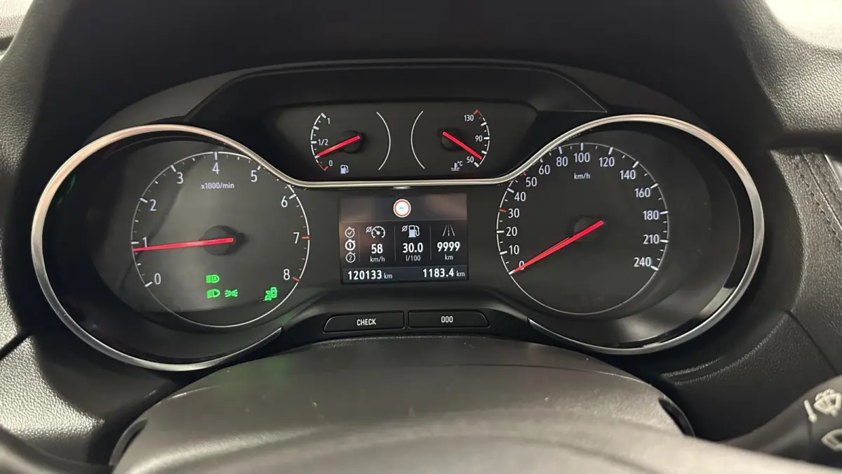 1.2 Turbo Business Elegance TREKHAAK NAVI ECC CRUISE LM.