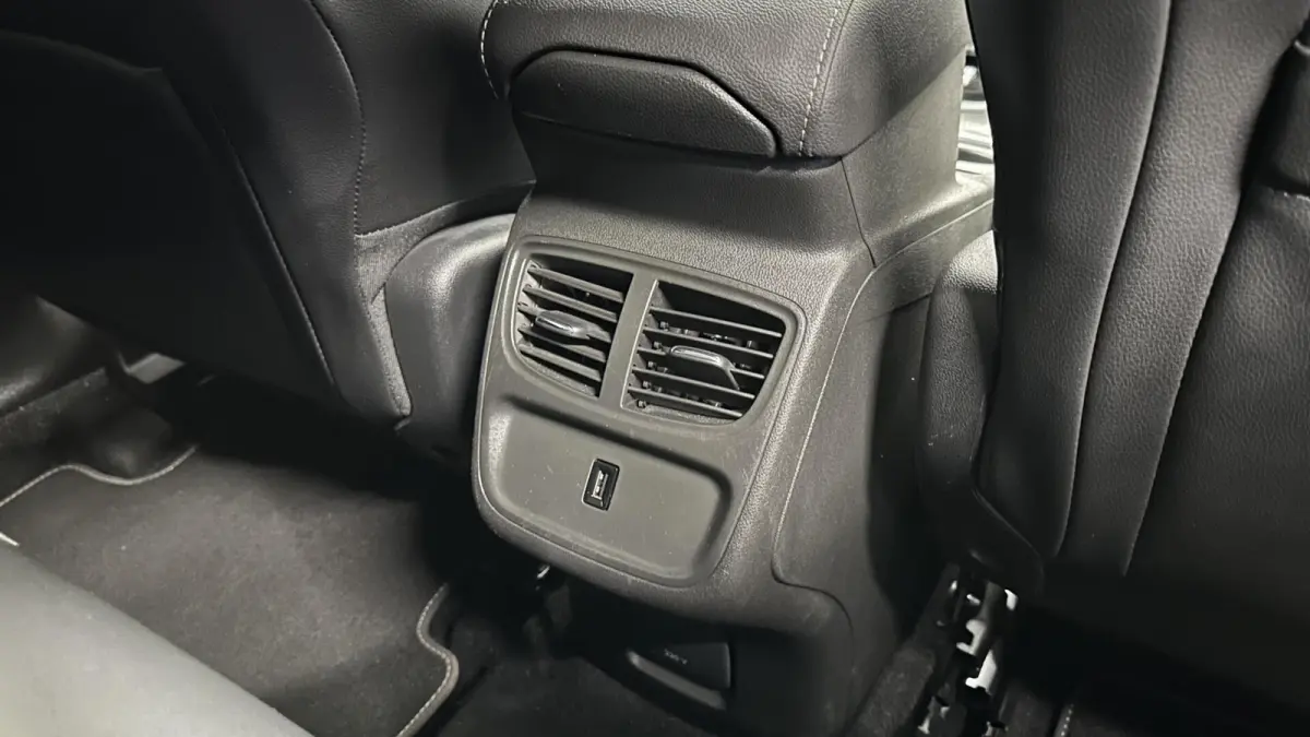 1.2 Turbo Business Elegance TREKHAAK NAVI ECC CRUISE LM.