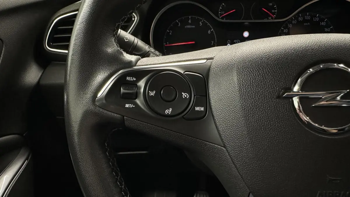 1.2 Turbo Business Elegance TREKHAAK NAVI ECC CRUISE LM.