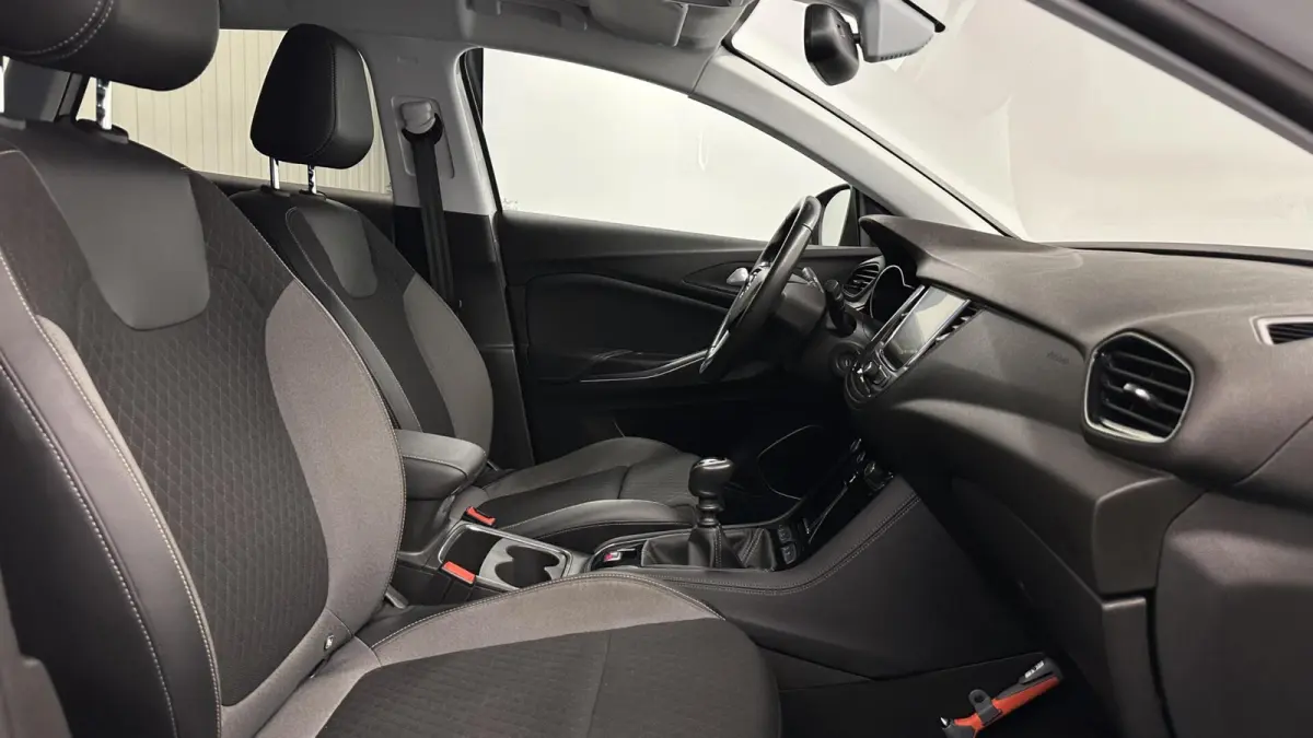 1.2 Turbo Business Elegance TREKHAAK NAVI ECC CRUISE LM.