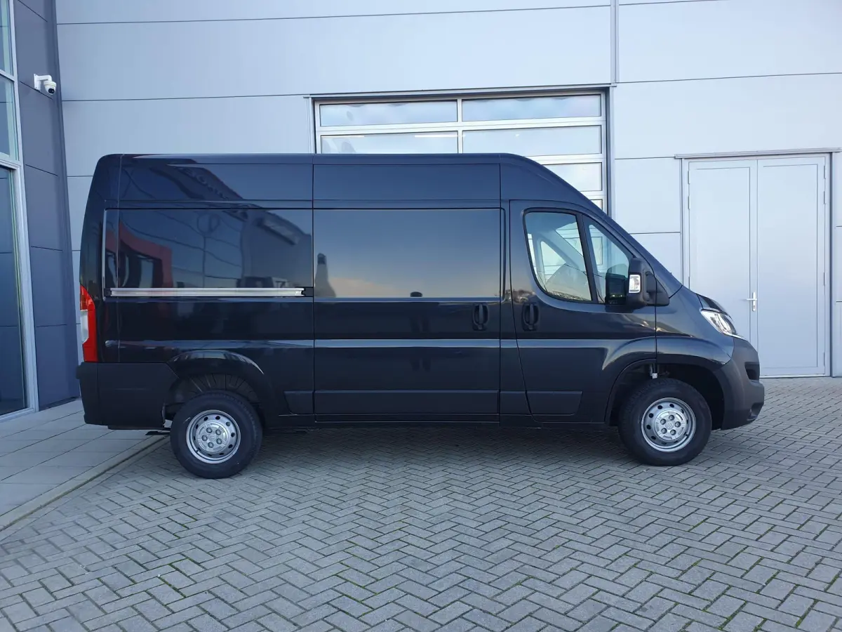 2.2 BlueHDi 120 L2H2 3.3t Ideaal voor Camper ombouw | 3-Zits | Climate Control | Full Map Navigatie | Apple Carplay / Android Auto | Cruise Control | Parkeersensoren