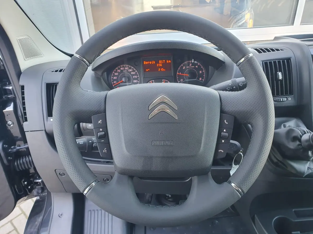 2.2 BlueHDi 120 L2H2 3.3t Ideaal voor Camper ombouw | 3-Zits | Climate Control | Full Map Navigatie | Apple Carplay / Android Auto | Cruise Control | Parkeersensoren