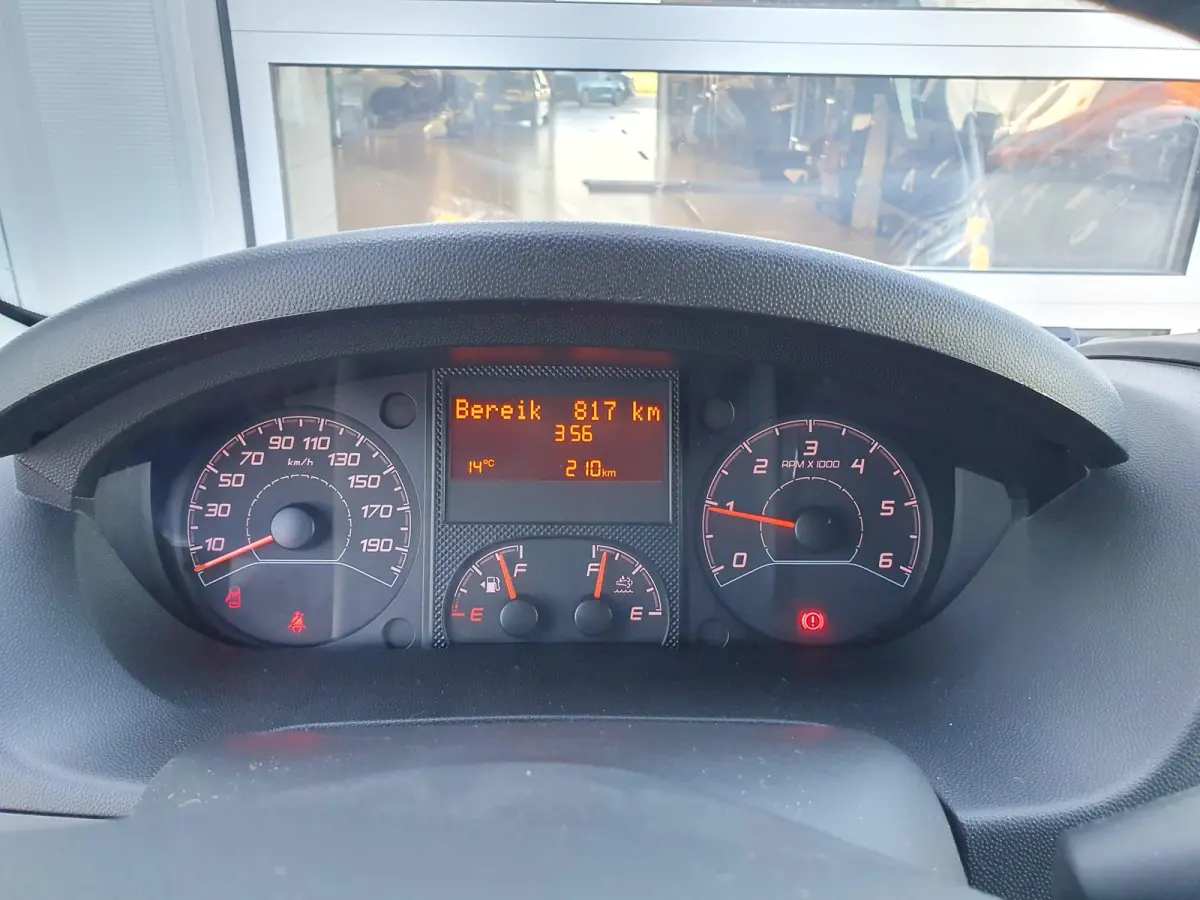 2.2 BlueHDi 120 L2H2 3.3t Ideaal voor Camper ombouw | 3-Zits | Climate Control | Full Map Navigatie | Apple Carplay / Android Auto | Cruise Control | Parkeersensoren