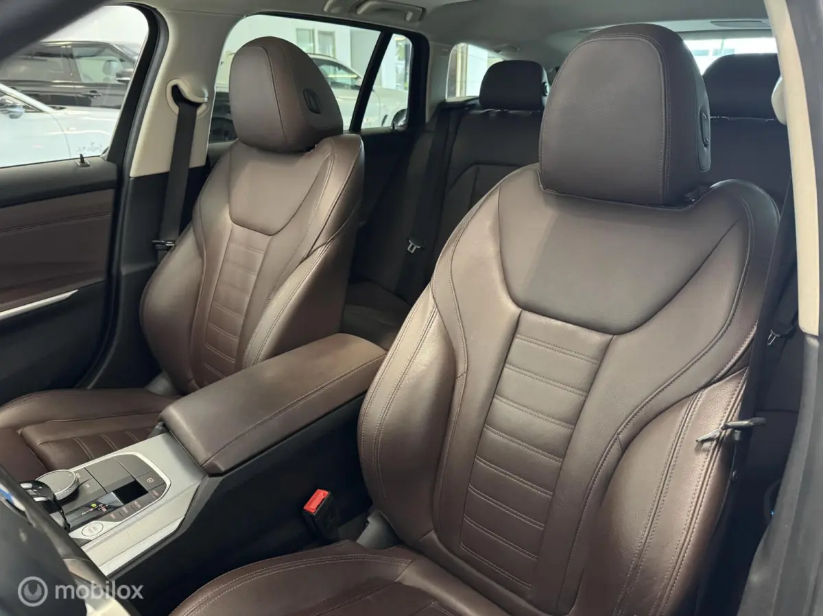 330e Sportline | Leer | HUD | Pano | ACC