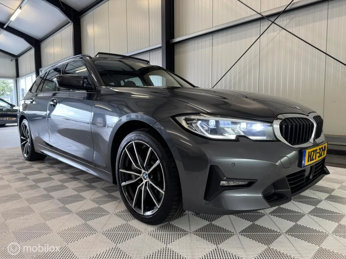 330e Sportline | Leer | HUD | Pano | ACC