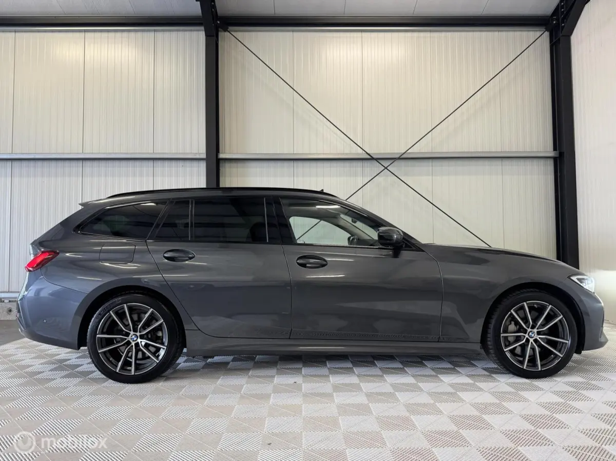 330e Sportline | Leer | HUD | Pano | ACC