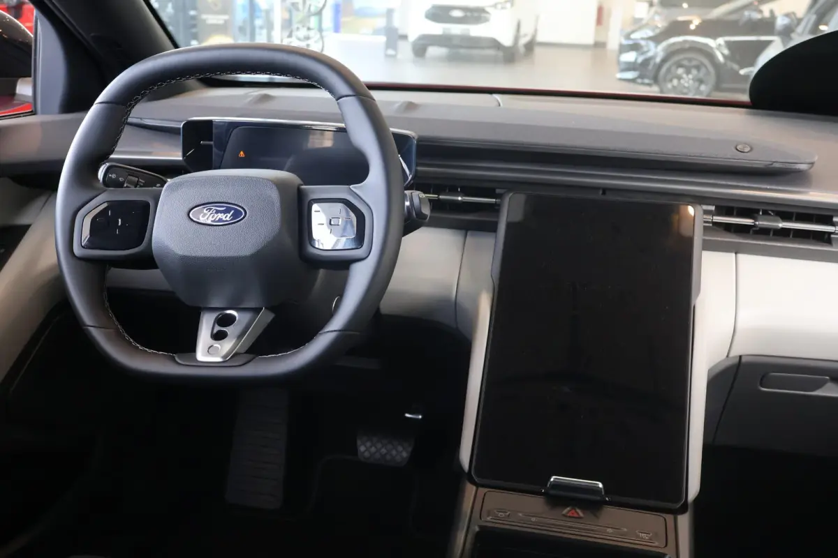 Style Standard Range RWD 52 kWh | 170PK | Voorraad | Full led koplampen | €3500 Ford voordeel | Adaptive cruise control | Parkeersensoren | Achteruitrijcamera | Apple Carplay / Android Aut