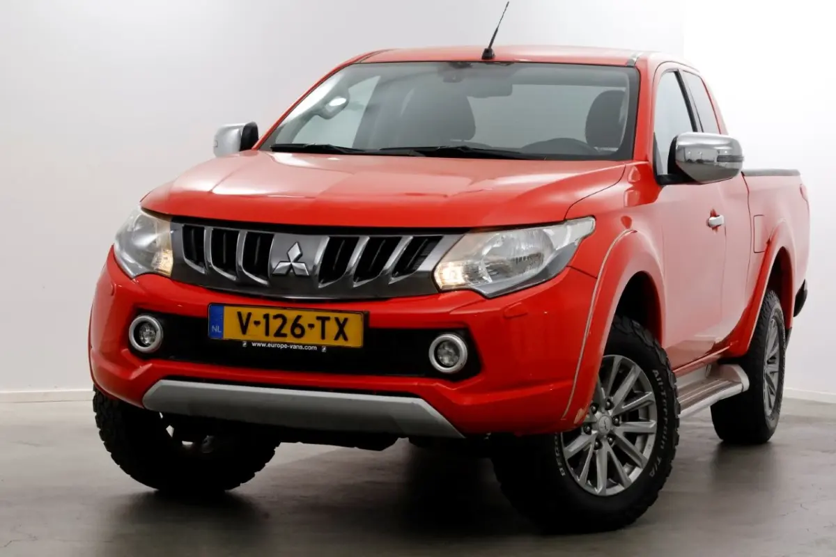 Mitsubishi L200 Club Cab 2018 Diesel Handgeschakeld leasen