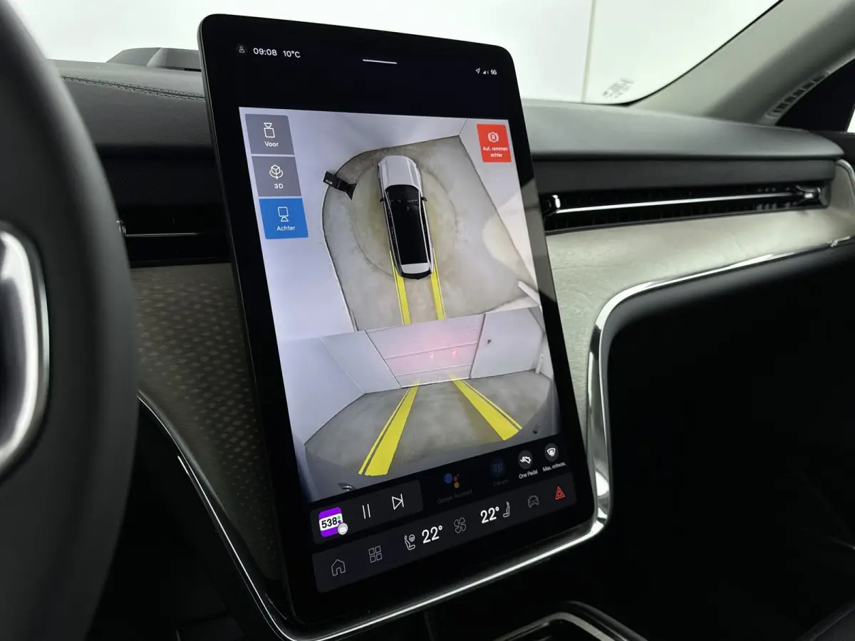 Ultra Twin Motor | Geventileerd Charcoal Interieur | Extra Getint Glas | All-season banden | Climate | Pack- Pilot Assist Pack