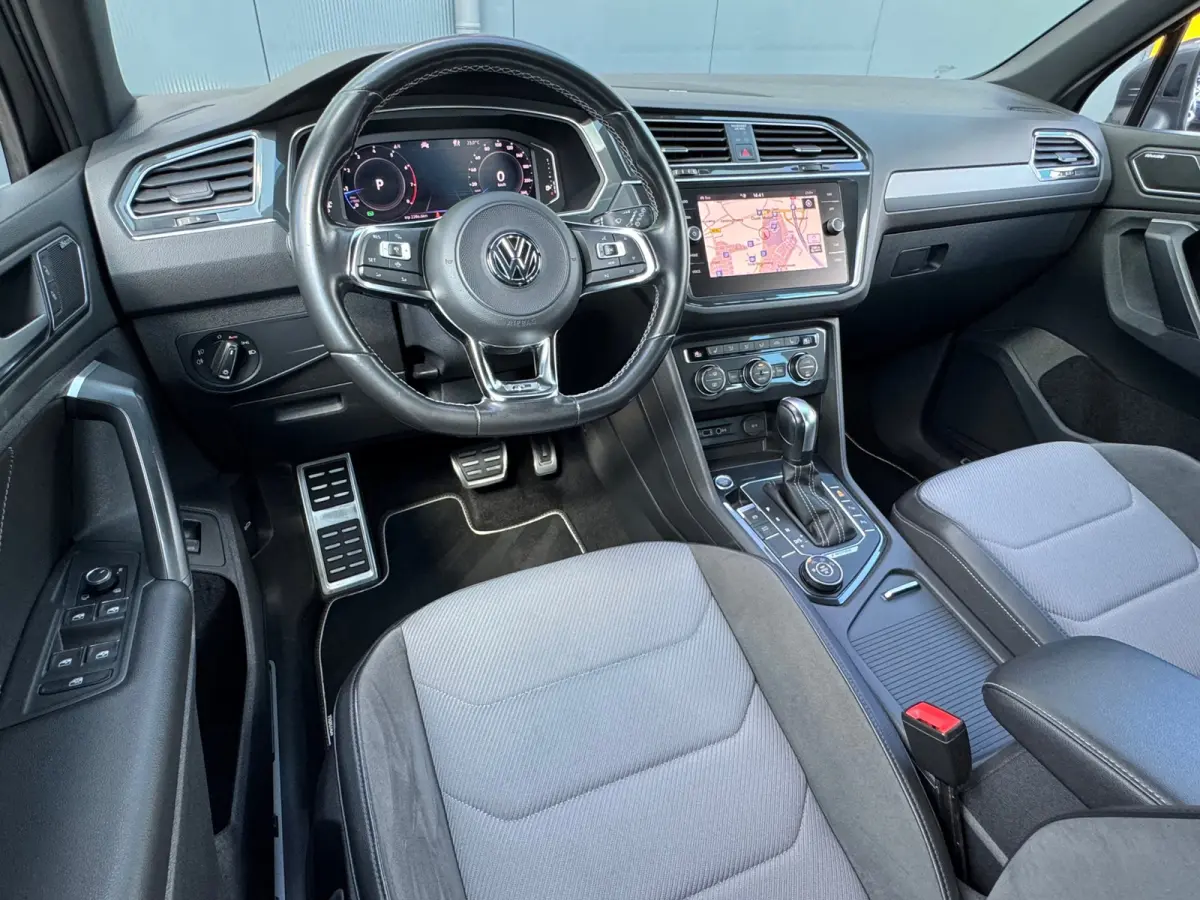 2.0 TSI 4Motion Highline R-Line * Panoramadak * Navigatie * Parkeercamera *