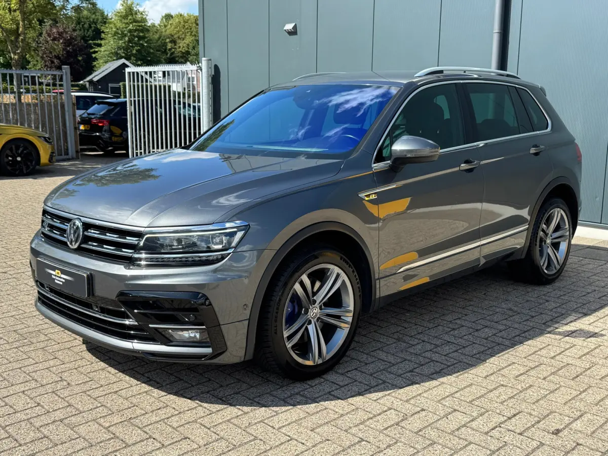 2.0 TSI 4Motion Highline R-Line * Panoramadak * Navigatie * Parkeercamera *