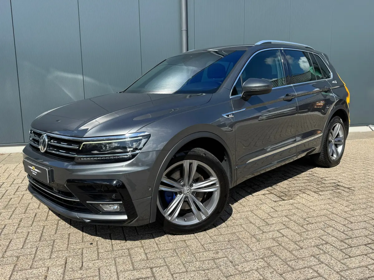 2.0 TSI 4Motion Highline R-Line * Panoramadak * Navigatie * Parkeercamera *