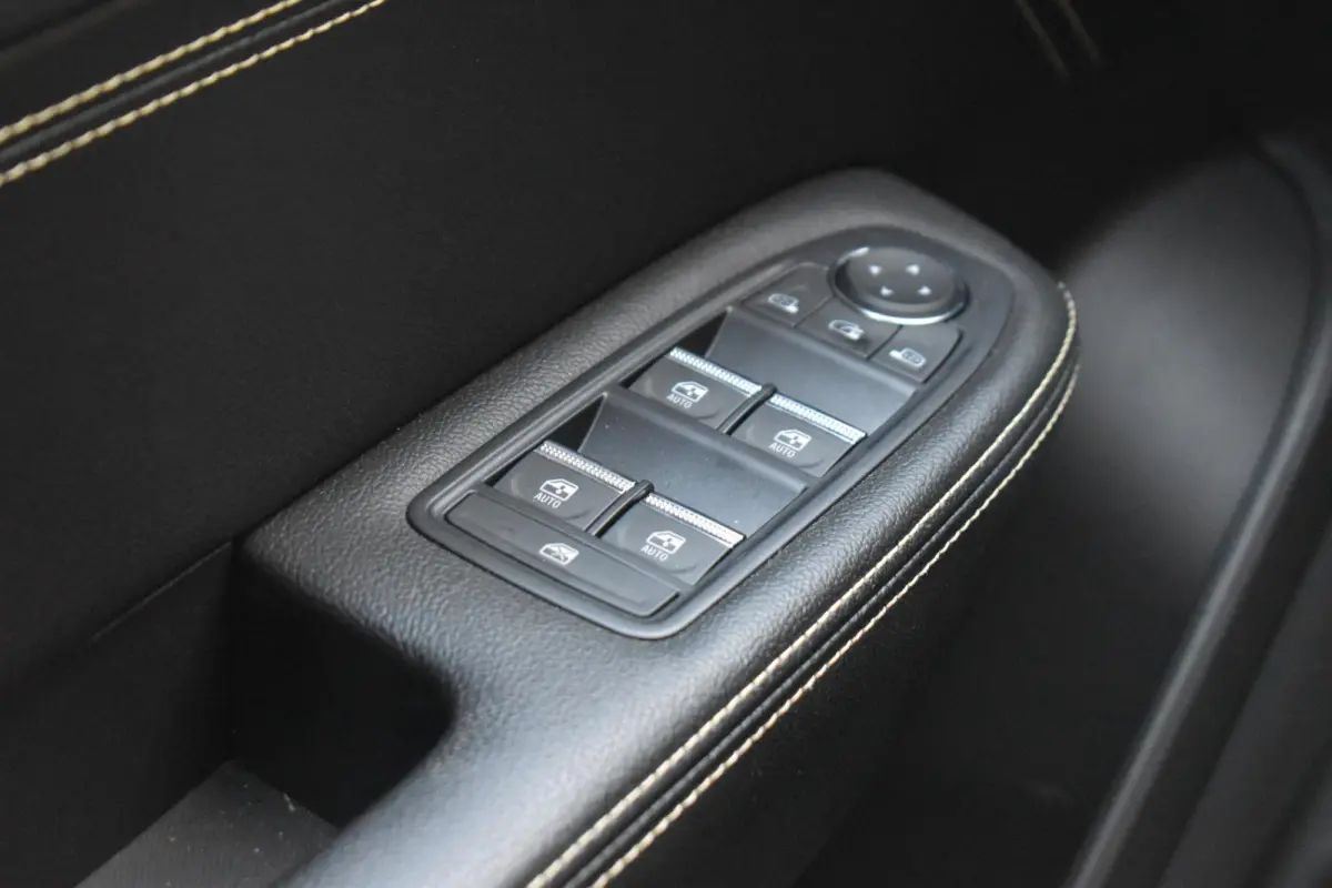 1.6 E-Tech full hybrid 145 techno