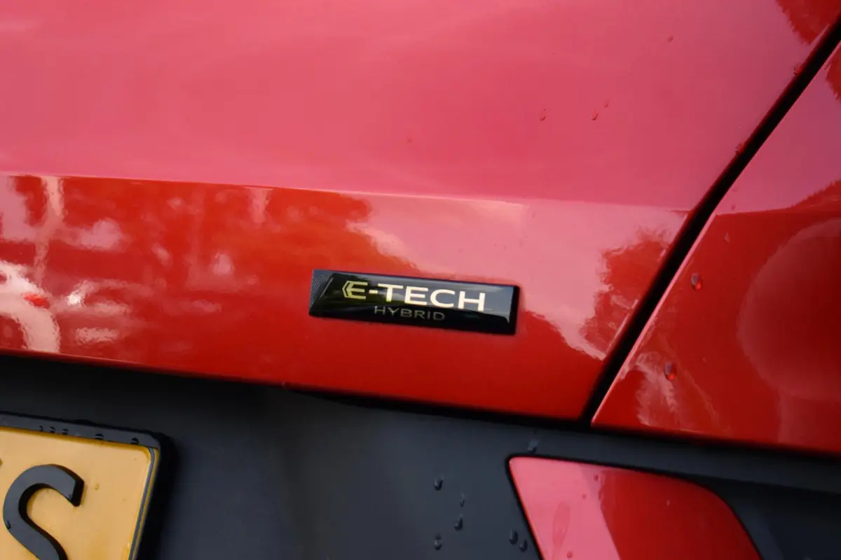 1.6 E-Tech full hybrid 145 techno