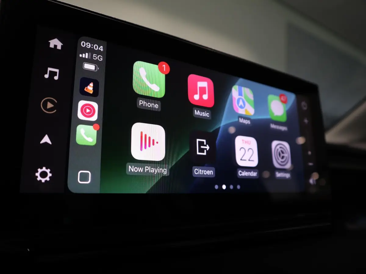 Hybrid 145pk Max | Automaat | Climate Control | Full Map Navigatie | Apple Carplay / Android Auto | Camera | Parkeersensoren | Bekleding Half Leder | 17" Lichtmetalen Velgen | Direct uit Voo