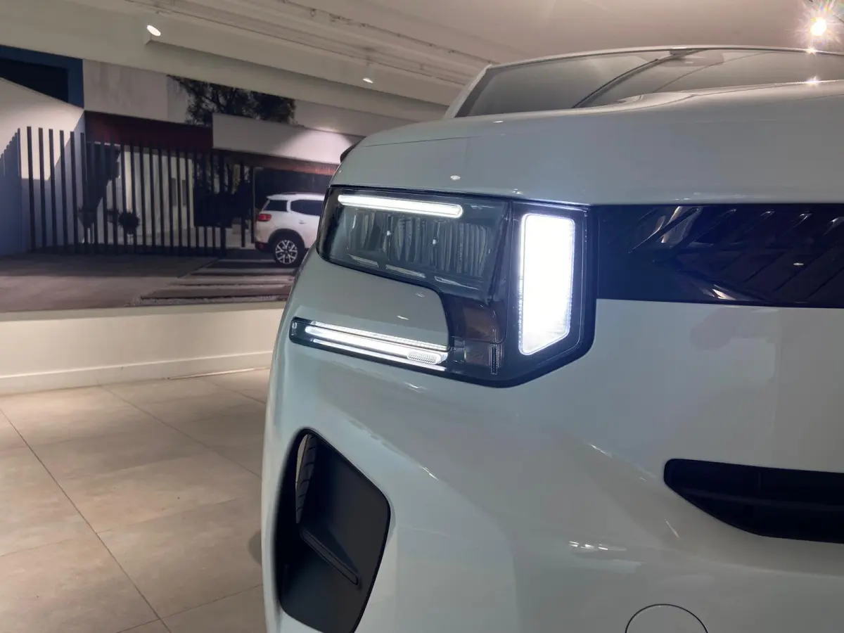 You 113pk 44 kWh Zeer zuinig l Airco | Cruise Control | Smartphone Integratie | Direct uit Voorraad Leverbaar!