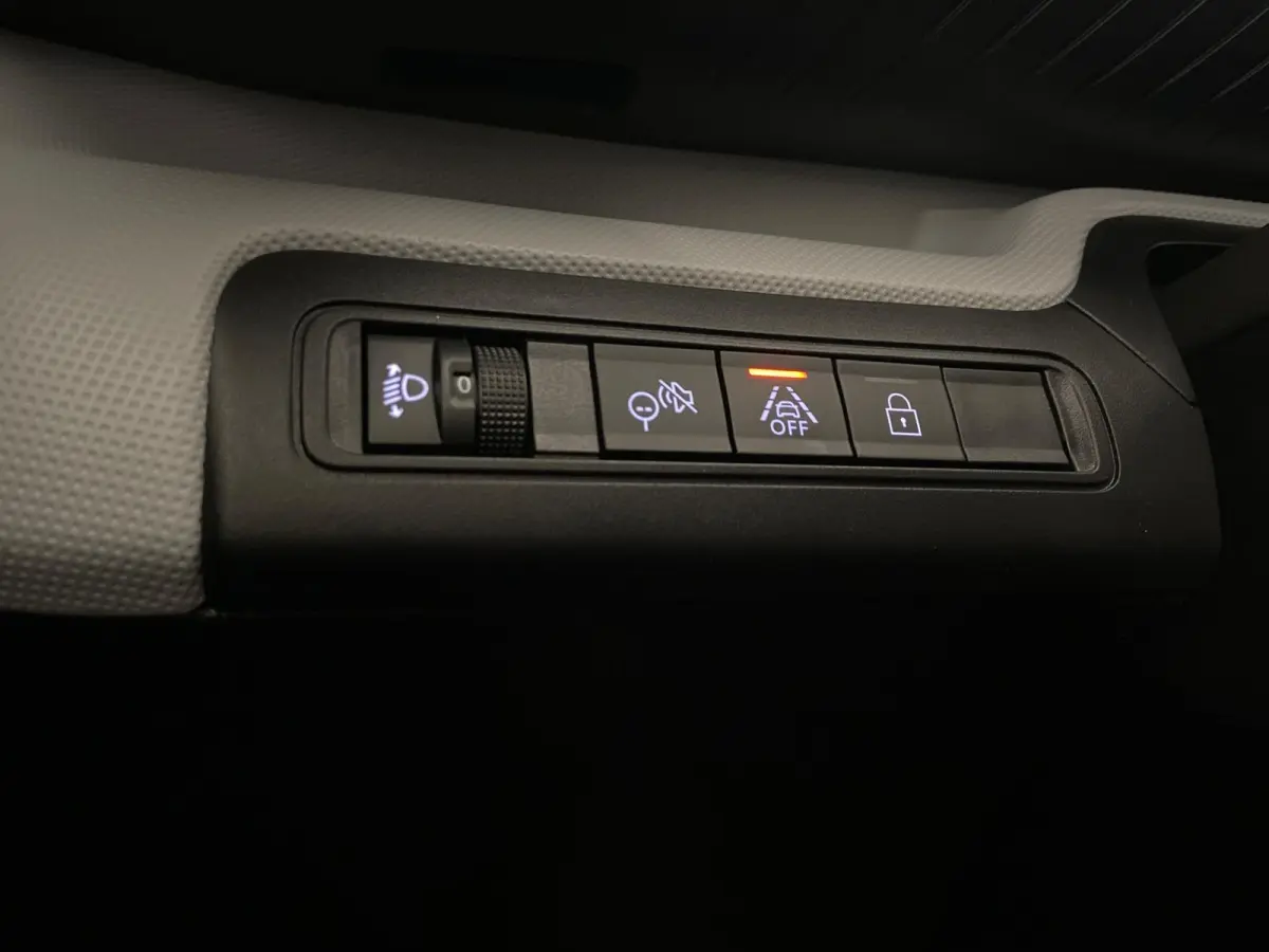 You 113pk 44 kWh Zeer zuinig l Airco | Cruise Control | Smartphone Integratie | Direct uit Voorraad Leverbaar!