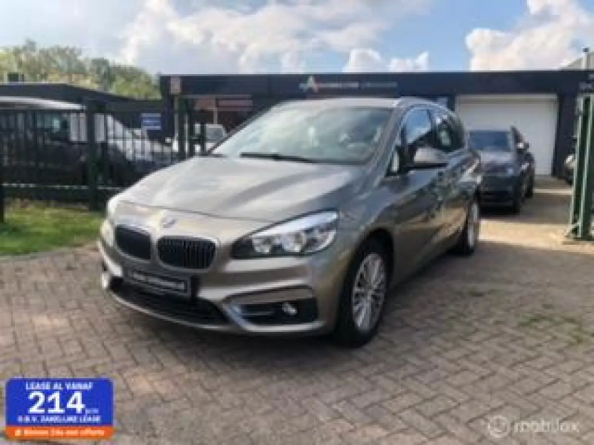 220i