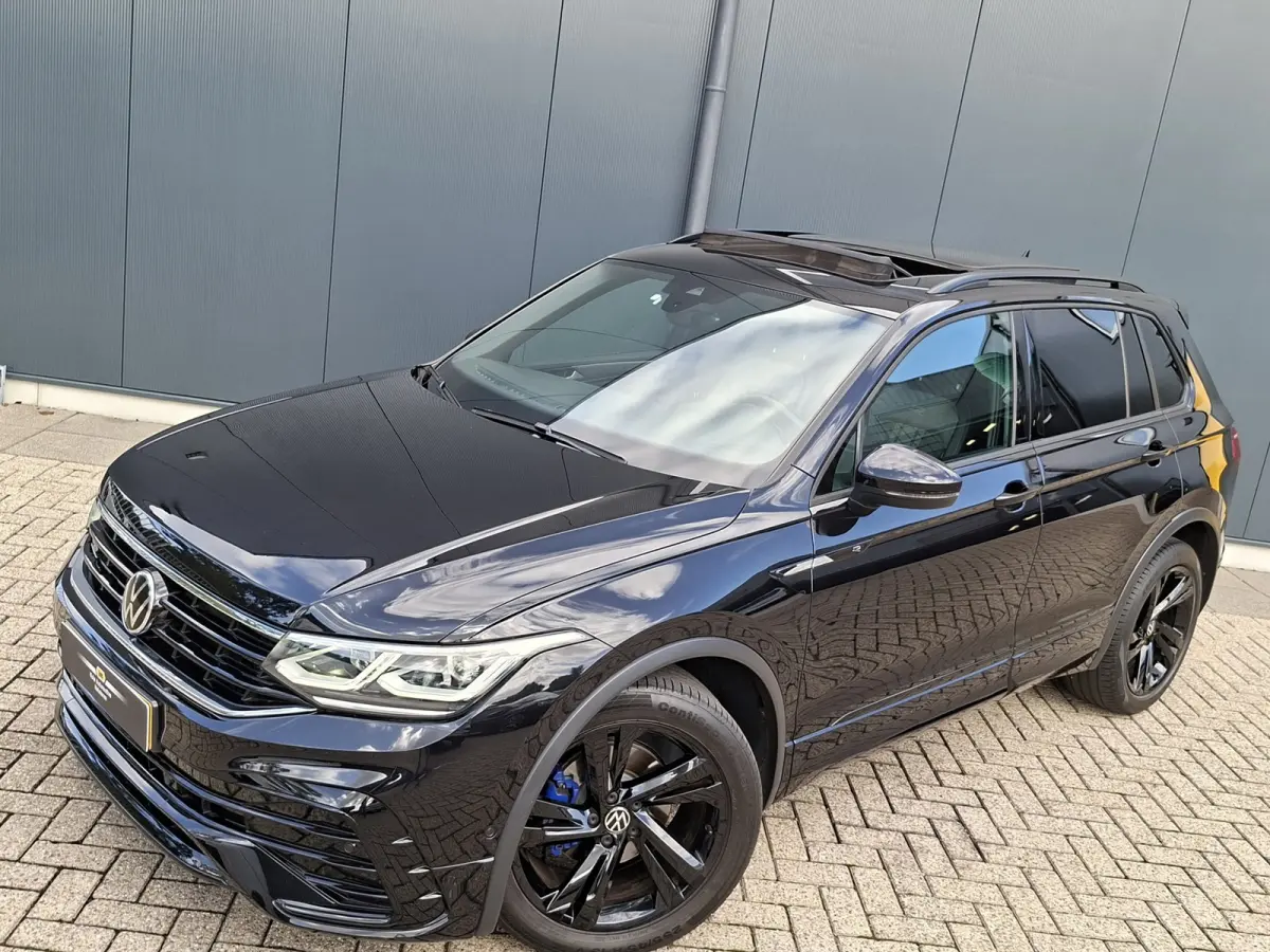 1.5 TSI R-Line Blackstyle * Panoramadak * Stoel/stuurverwarming * Navigatiesysteem