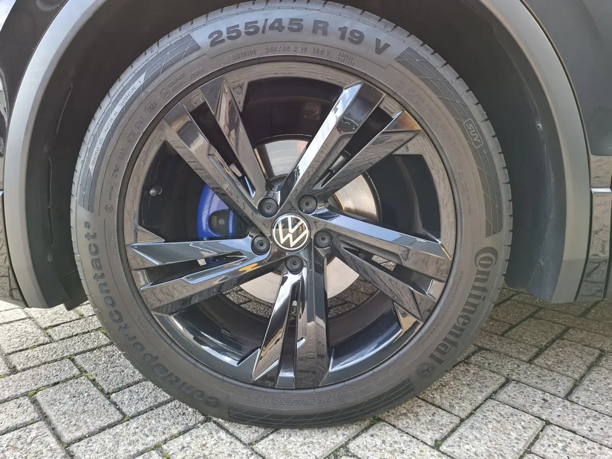 1.5 TSI R-Line Blackstyle * Panoramadak * Stoel/stuurverwarming * Navigatiesysteem