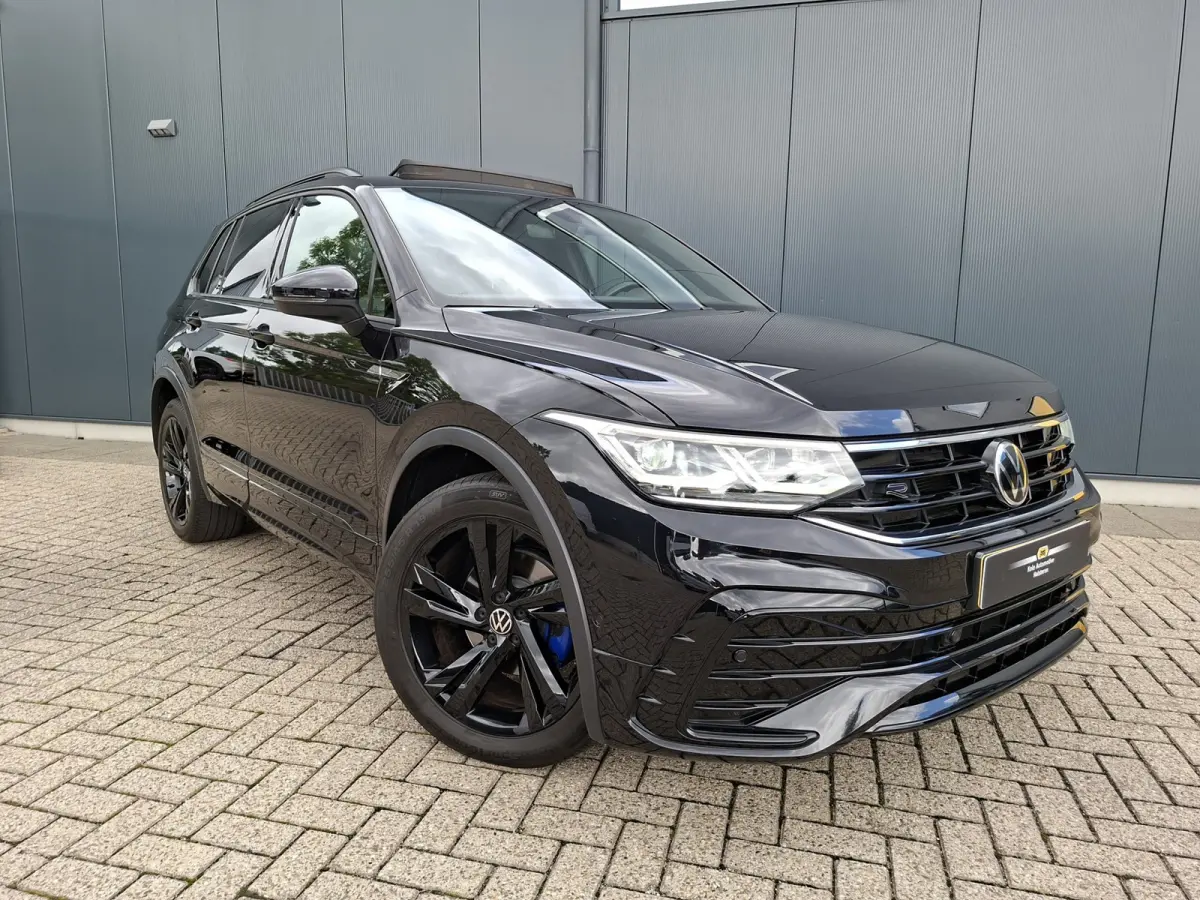 1.5 TSI R-Line Blackstyle * Panoramadak * Stoel/stuurverwarming * Navigatiesysteem