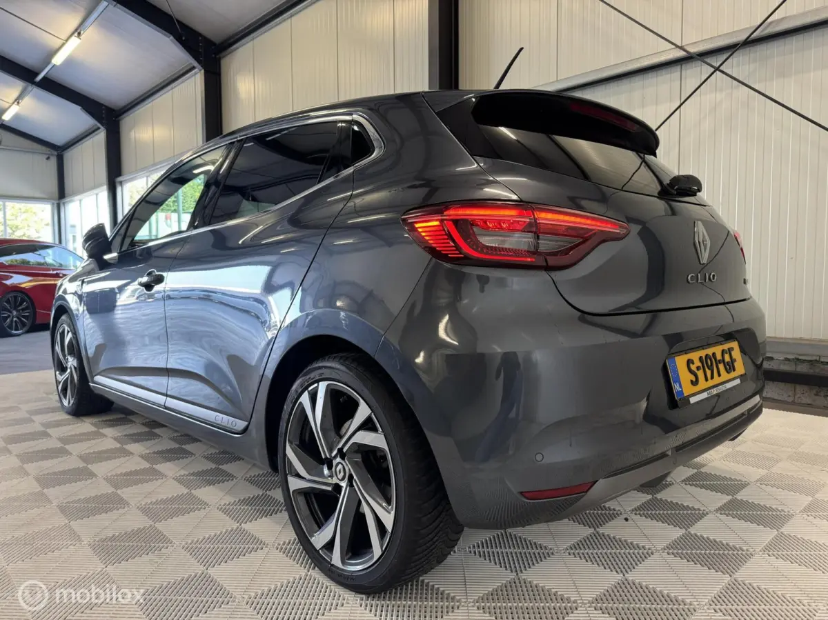 1.6 E-Tech Hybrid 140 R.S. | PDC | Carplay