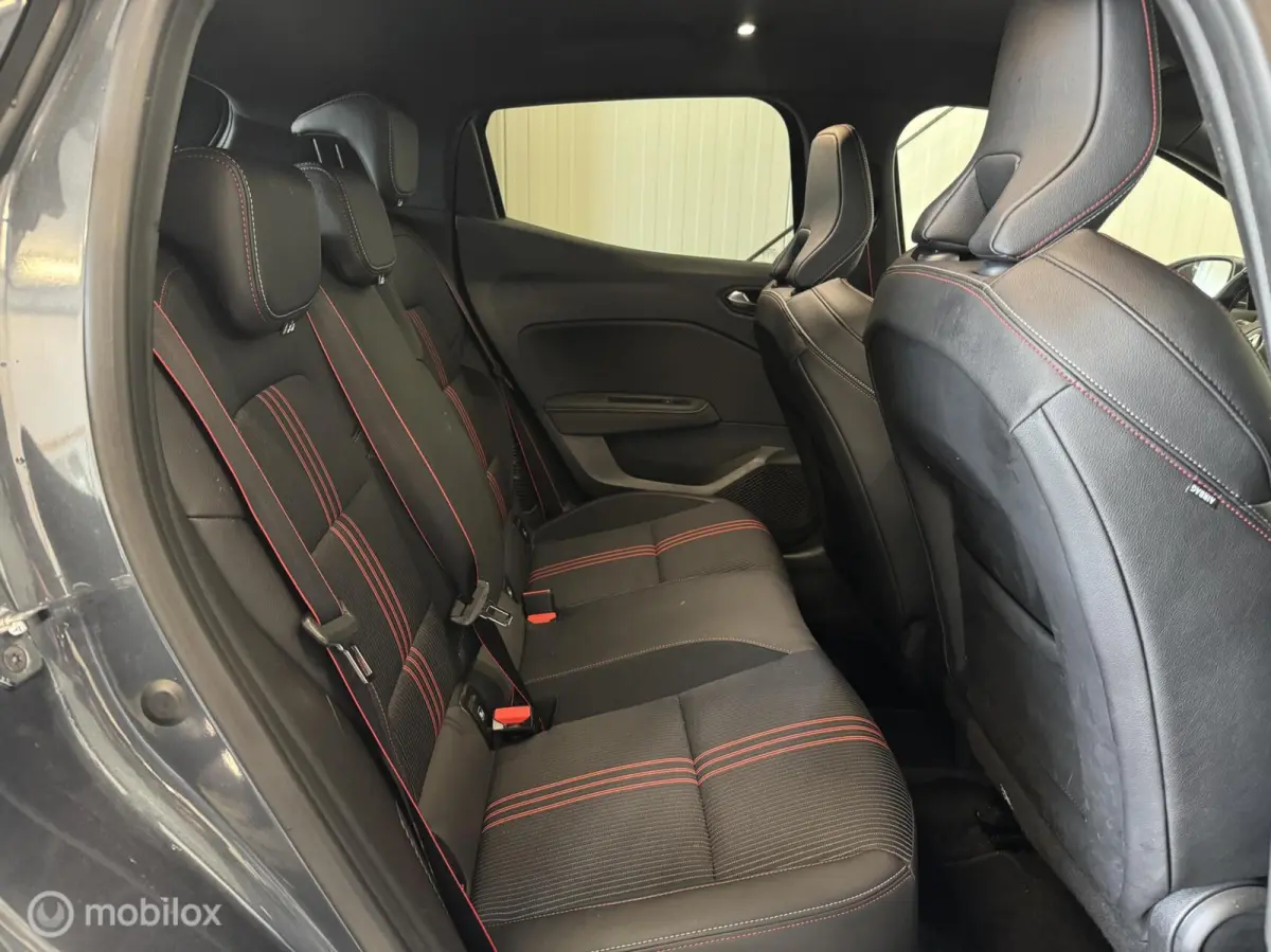 1.6 E-Tech Hybrid 140 R.S. | PDC | Carplay