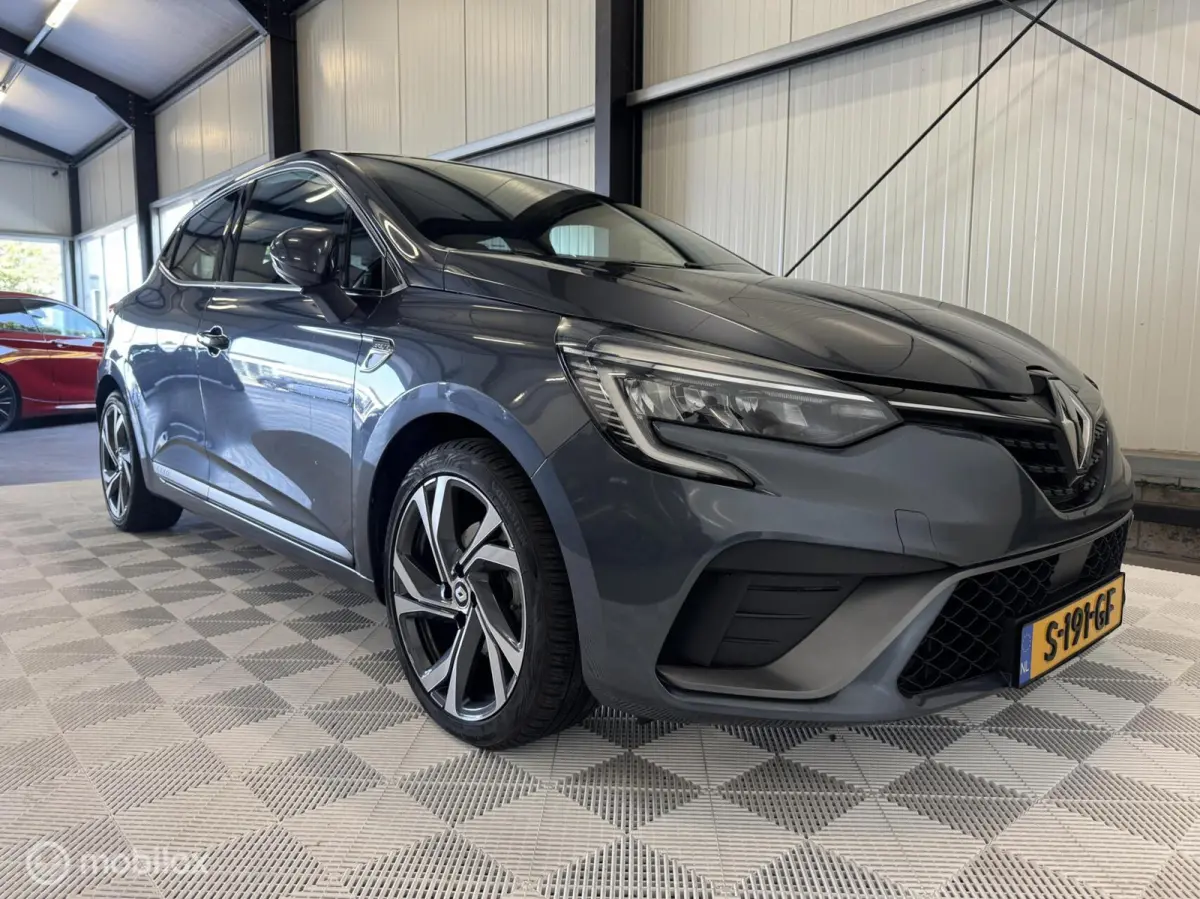 1.6 E-Tech Hybrid 140 R.S. | PDC | Carplay