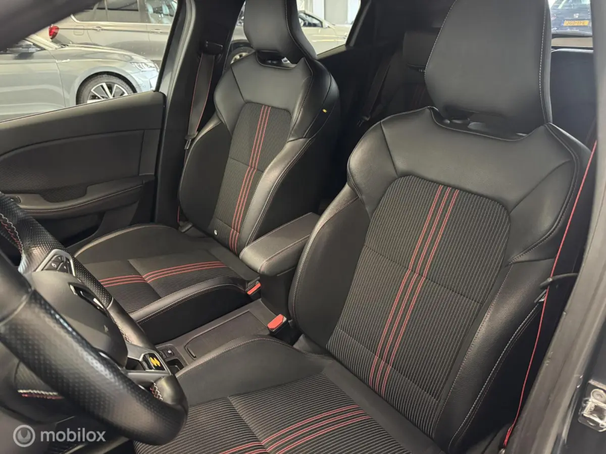 1.6 E-Tech Hybrid 140 R.S. | PDC | Carplay