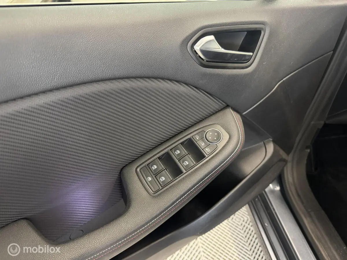 1.6 E-Tech Hybrid 140 R.S. | PDC | Carplay
