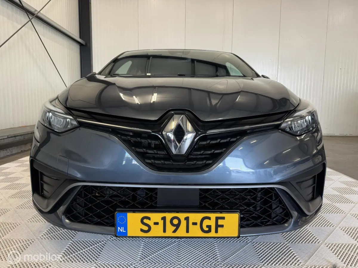 1.6 E-Tech Hybrid 140 R.S. | PDC | Carplay