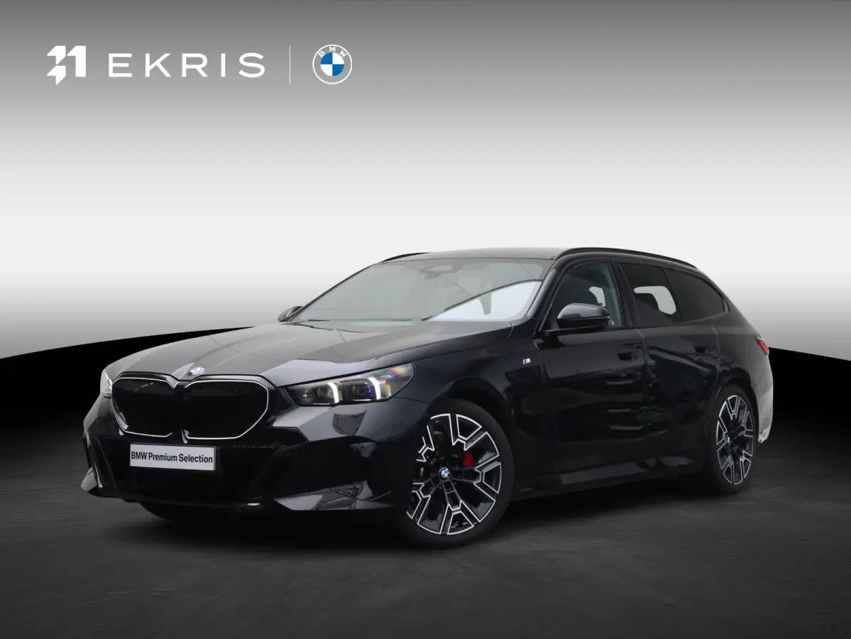 520i M Sportpakket Pro | Verwarmd Stuurwiel | Comfort Access | Elektrische Trekhaak | Panoramadak | Harman-Kardon | Stoelverwarming |