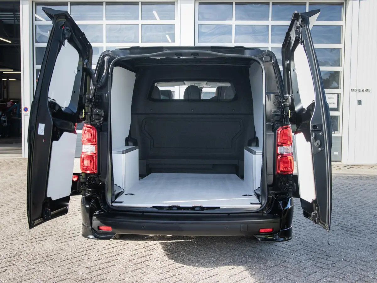 L3 DC 75 kWh | STX | Dyn. Comfort NAV Pack | Schuifdeur Links | Laadruimte Pack | Passagiersstoel | Full LED | Winter Pack