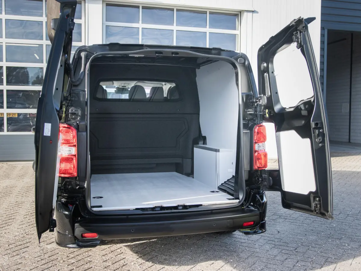 L3 DC 75 kWh | STX | Dyn. Comfort NAV Pack | Schuifdeur Links | Laadruimte Pack | Passagiersstoel | Full LED | Winter Pack