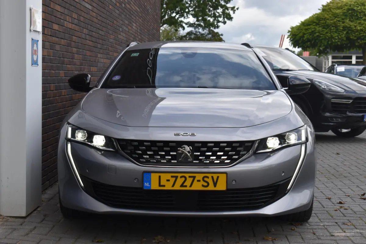 1.6 GT Line Avantage TREKHAAK!