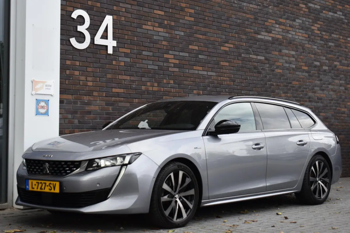 1.6 GT Line Avantage TREKHAAK!