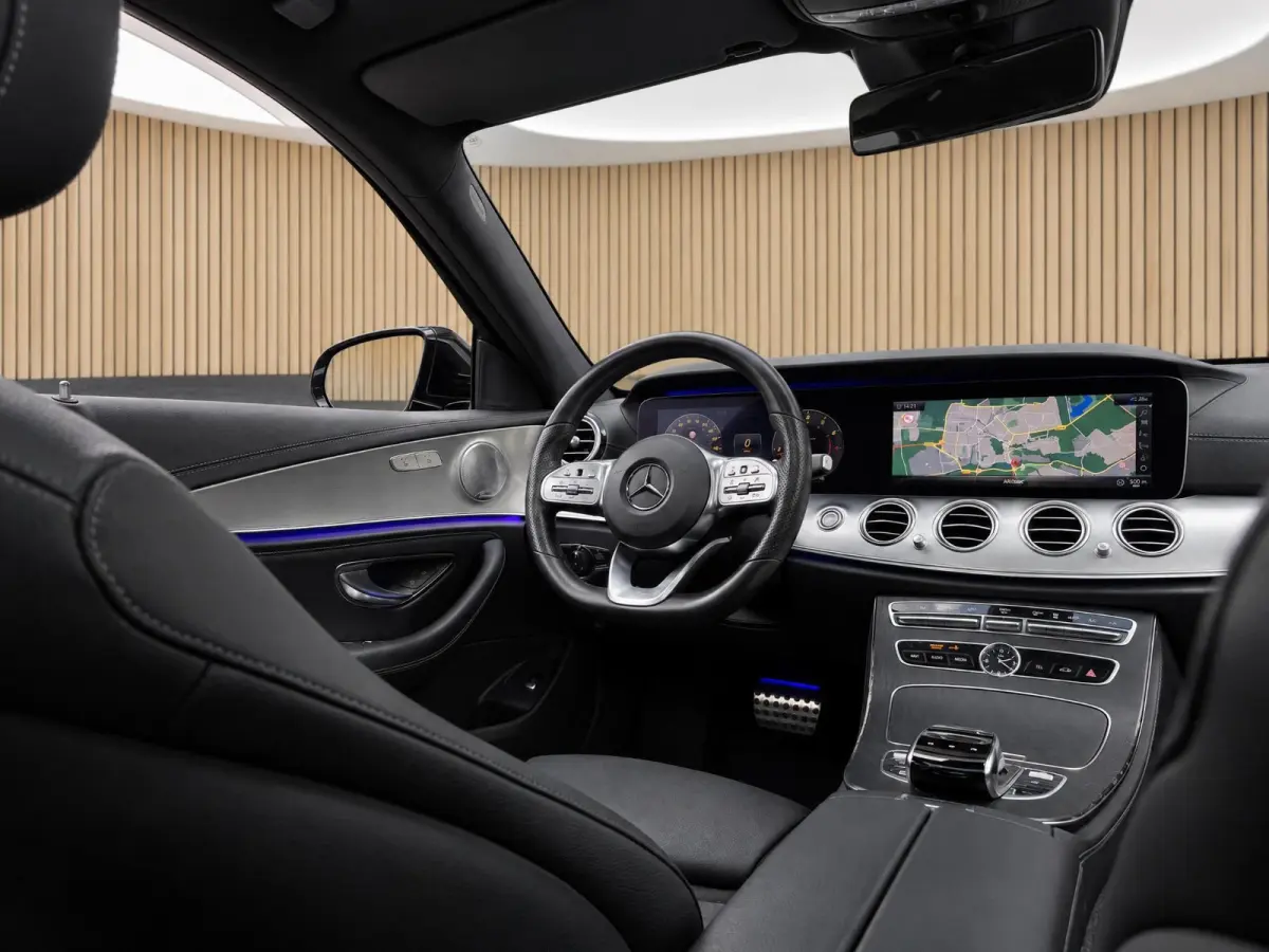 200 Premium Plus |Pano |Burmester |Sfeer |Camera |Stoelverw. |Alcantara