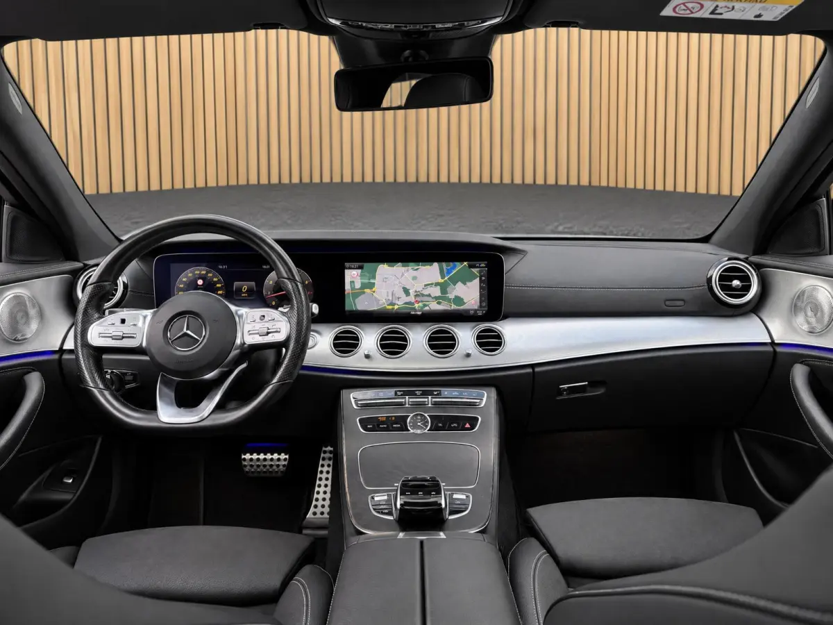 200 Premium Plus |Pano |Burmester |Sfeer |Camera |Stoelverw. |Alcantara