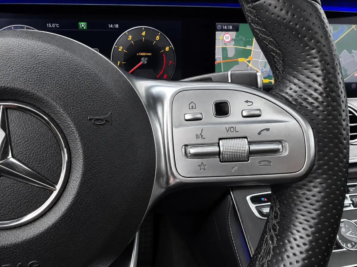 200 Premium Plus |Pano |Burmester |Sfeer |Camera |Stoelverw. |Alcantara